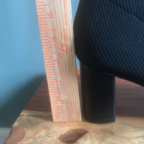 Calvin Klein Women's Ankle Boot. Knitted sock boot. Size 11. - Picture 8 of 9